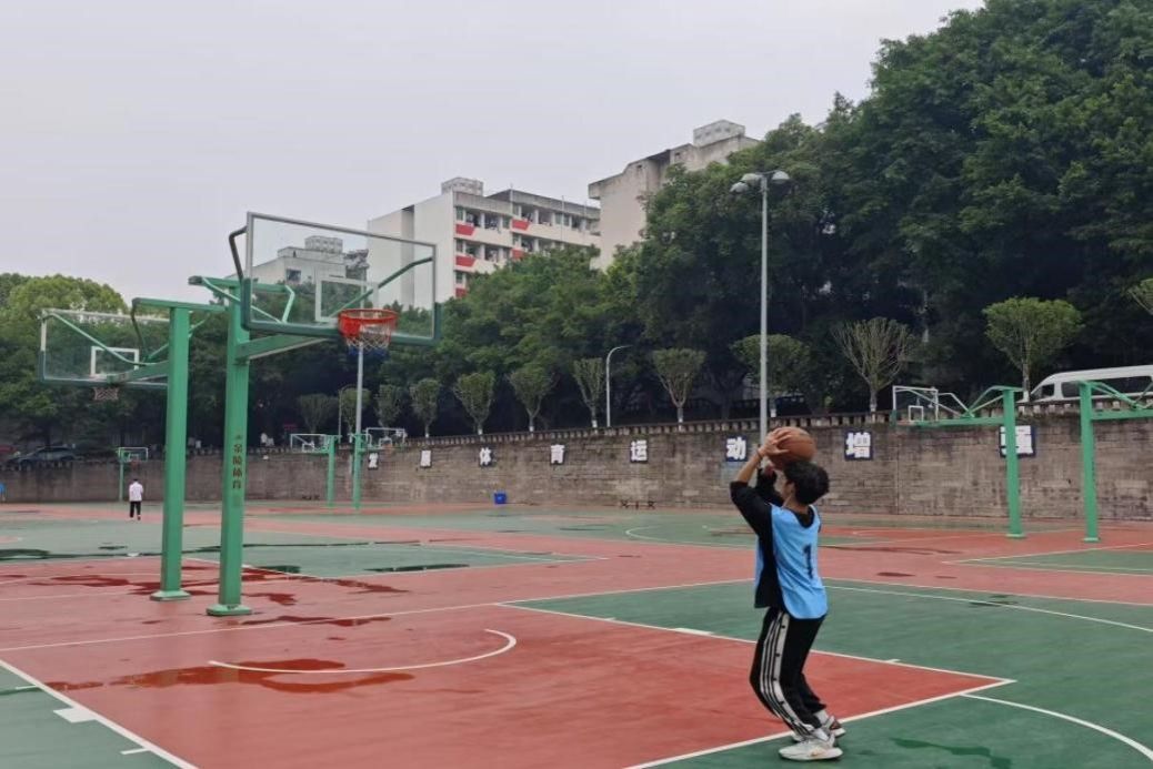 5月16日太阳成集团tyc122cc开展第十三届“筑梦启航”体育文化节定向越野竞赛圆满收官 原图3.jpg